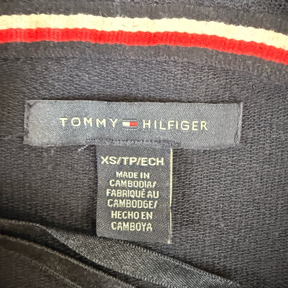 Tommy Hilfiger Navy Hoodie with Matching Shirts - Picture 2 of 10